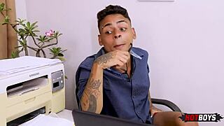 Novinho Pirocudo Fodendo O Chefe