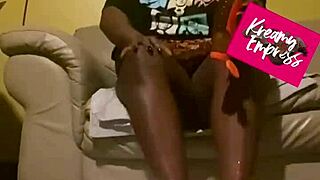 Ebony milf licks honey off feet