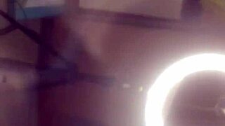 jerking off to my ebony girlfriend 😍