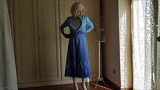 I’m Shocked Elsa Isn’t Frozen While Sucking and Teasing with Big Tits