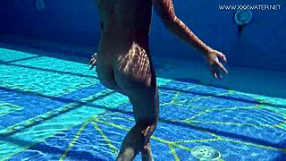 Jessica adored the producer with her sexy look