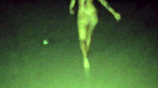 Novinha A Vista Na Praia Dando Pra 2 No Pelo E Video Vazou