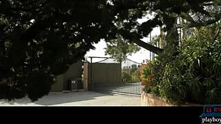 american lesbians fingering on corvette hood 😍