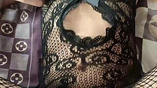 Blowjob leads to fucked pussy with cum