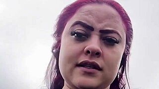 novinha rabuda caught flashing big ass on beach with cock!