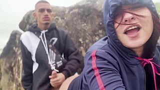 novinha rabuda caught flashing big ass on beach with cock!