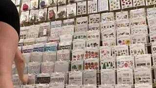 Laina Marie shows off natural beauty with public nudity while shopping in store