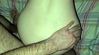 Old milf gets her ass pounded and filled with cum