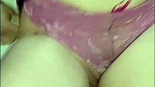 Solo girl's solo pleasure with sex toys