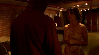 Jenni Lee, the unfaithful slut, gets her pussy licked and spread