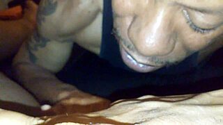 she begged me to eat her pussy with big black cock and homemade bbw ass