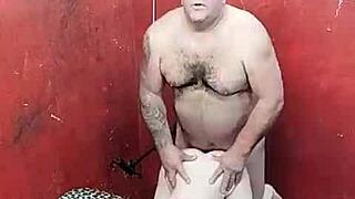 Dude, Novinha loves getting taken from behind by muscular guy! 🔥