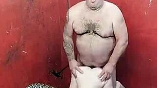 Dude, Novinha loves getting taken from behind by muscular guy! 🔥