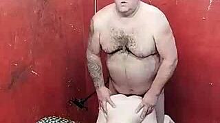 Dude, Novinha loves getting taken from behind by muscular guy! 🔥