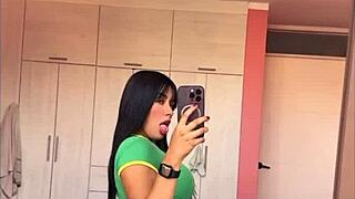 Mi mejor amiga invita a follar, termino comiendo su gran culo