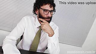 Just nailed the guy who interviewed me, huge cock! 😜