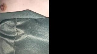 Japanese Amateur Smartphone Outdoor Action Caught on Camera