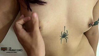 me follo a mi hermanastra cachonda y cum en sus nalgas! 🍑