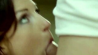 Relaxing Erotic Moment with Cock Blowing!