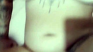 Meu marido socou forte na buceta e gozou nos meus peitos, wow!