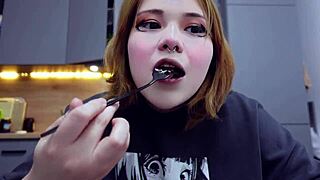 Furiyssh brings the heat with this mugbang session!