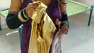 डिलिव्हरी बाॅय और हाॅट सेक्सी भाभी कि देसी चुदाई