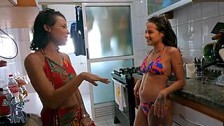 my friend left her boyfriend and we hung out in the pool to get back at him