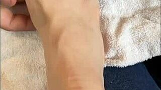 Latina Shows Feet To Followers.