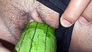 在游艇甲板上激烈肛交时猛烈喷水！