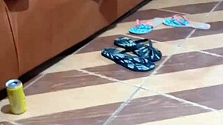 Sucked bareback cock of the handyman, so horny!