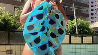 Redhead with swollen pussy flashes live on webcam!