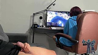 I Risk Showing My Big Cock 😈