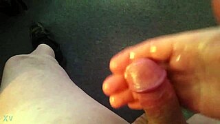 Horny Solo Babe Masturbates Intensely