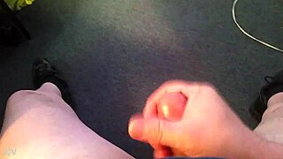 Horny Solo Babe Masturbates Intensely