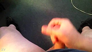 Horny Solo Babe Masturbates Intensely