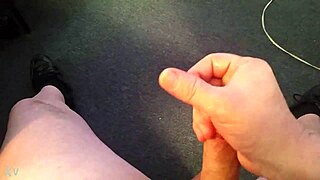 Horny Solo Babe Masturbates Intensely