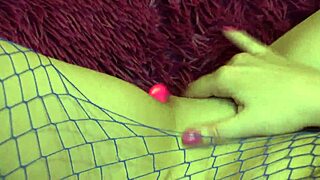 Ever seen a sexy MILF orgasm with a new vibrator?