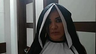 Par�dia Freira Bianca Confessa Pecados No Microfone Do Padre Fava De Mel Tudo Isso Porque Nasceu Num Convento Veja Completo Em Xv Red