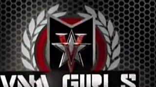 wow, she spreads those pussy lips wide, Natalia Starr's hot show! 😍