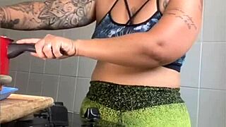 Married woman films cooking online but really flashes her swollen pussy for attention