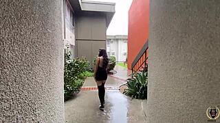 Rose Lynn receives facial from Rome Majors