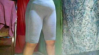 Sexy Brunette Shows Big Ass During Workout