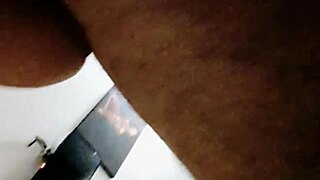 Perra infiel gives nalgas while husband texts