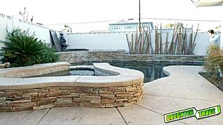 Sami Parker Spreads for Perfect Outdoor Doggystyle with Big Cock.