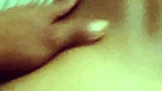 Perra infiel gives nalgas while husband texts