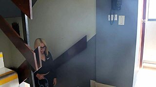 Venezuelan Big-Ass Blonde Hits the Street Craving Cum. She’s Thirsty for Action After Her Run.