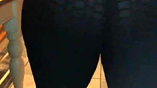 Big ass wife dancing and shaking her ass