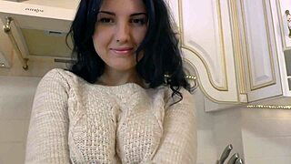 Cute boo girl, wanna see my hot solo in the shower?