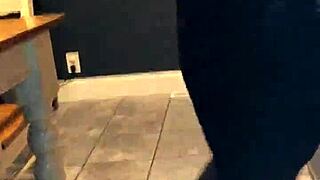 Big ass wife dancing and shaking her ass