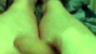 i am doing a quick masturbation session